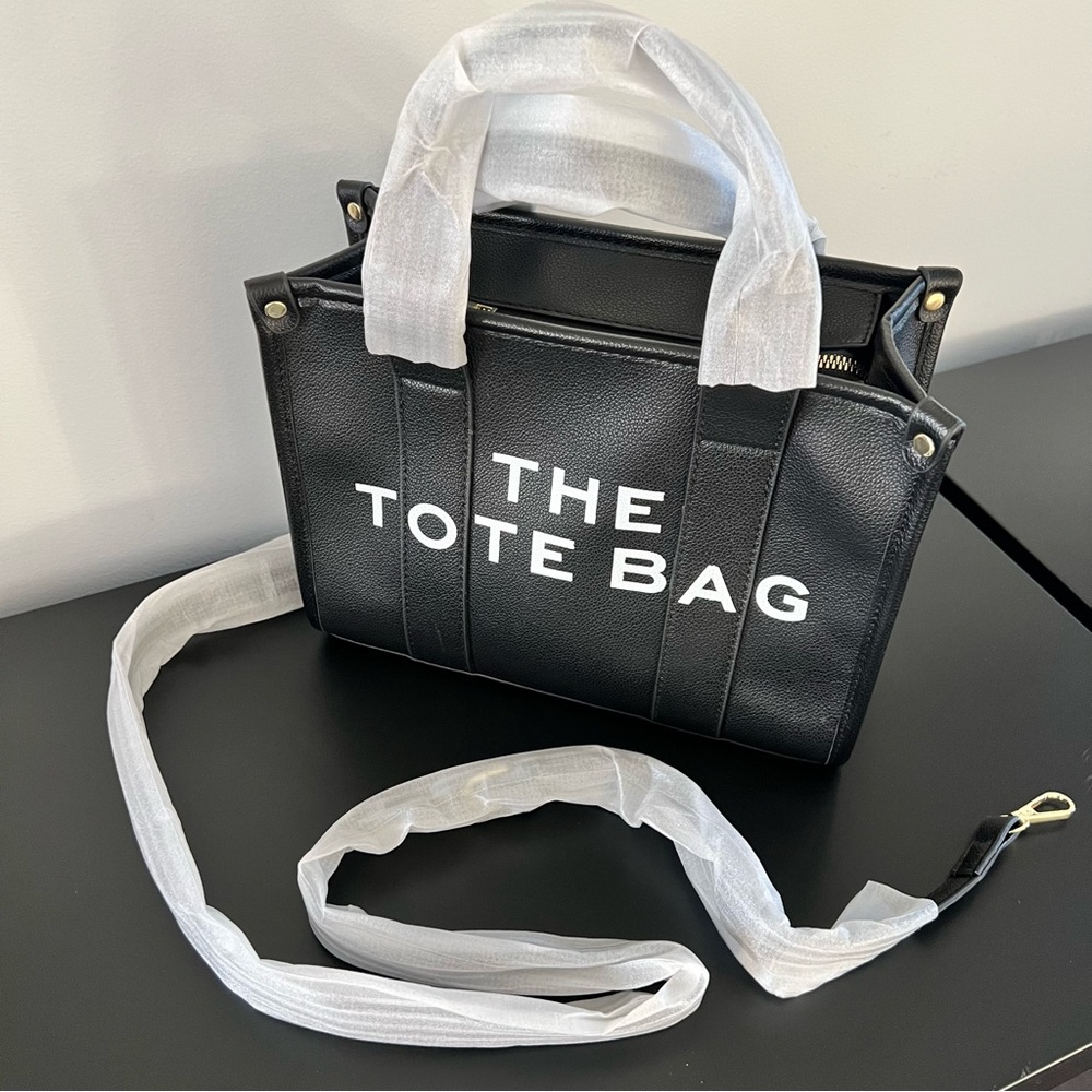 NEW Small The Tote Bag Red and Black Purse Crossbody - Picture 6 of 16